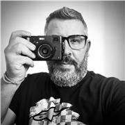 Profesor dinámico, práctico y creativo. Dirigido a todas las edades